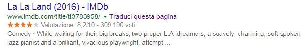 Screenshot di un risultato di ricerca con Google dotato della classificazione con stelle Screenshot di un risultato di ricerca con Google dotato della classificazione con stelle