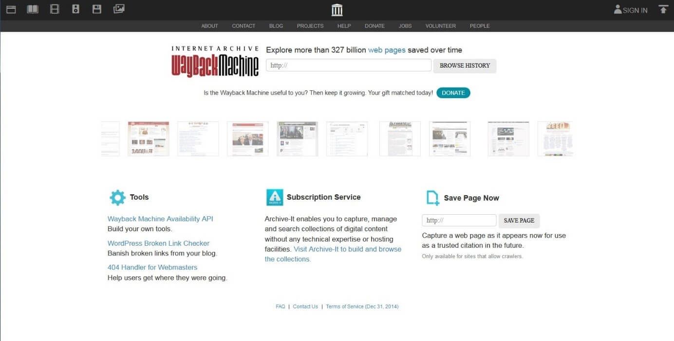 Homepage di Wayback Machine con campo per inserimento dati, strumenti, servizi scientifici e snapshot