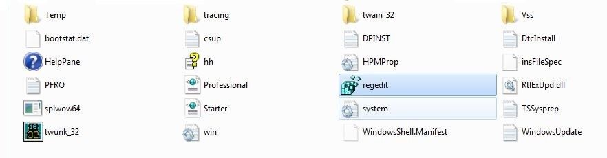 regedit.exe nella directory di Windows