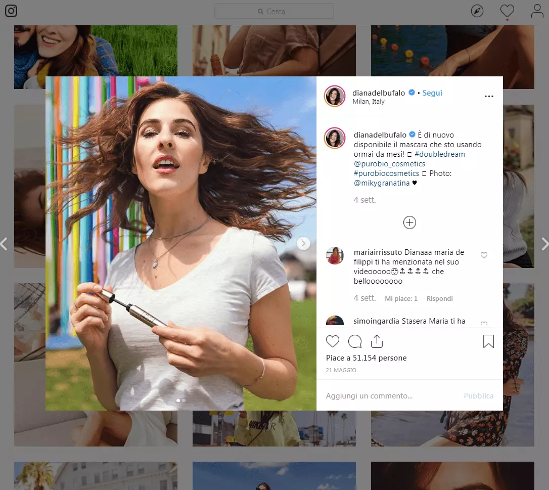 Immagine: Screenshot di un post Instagram di Diana del Bufalo che promuove make-up di puroBIO cosmetics