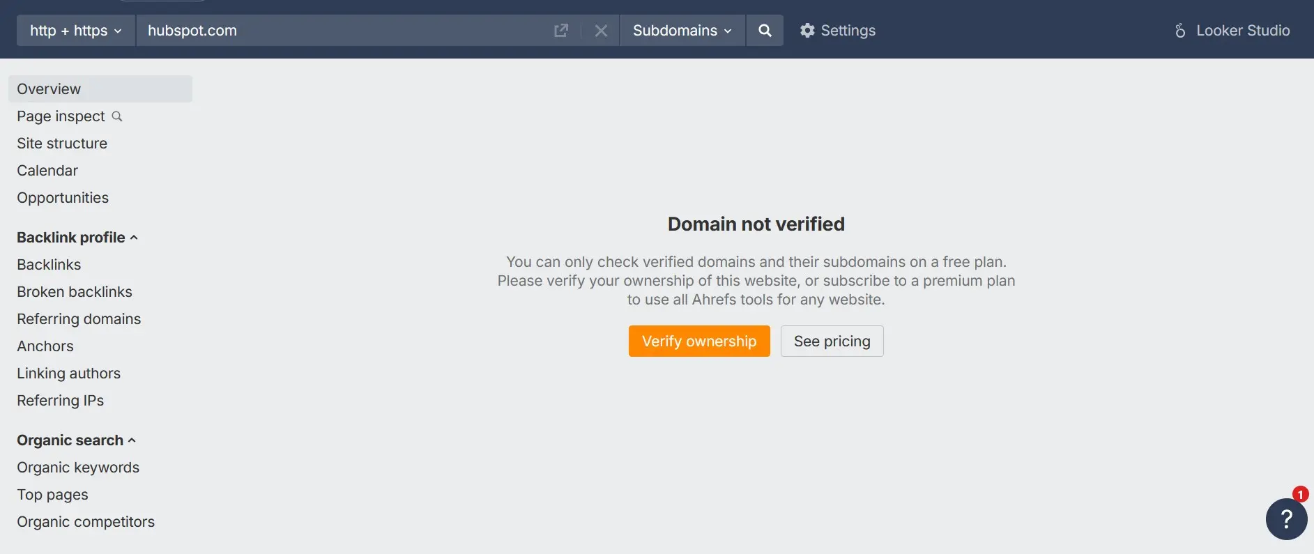 Immagine: Screenshot dell&rsquo;interfaccia di Ahrefs con indicazione &ldquo;Dominio non verificato&rdquo;