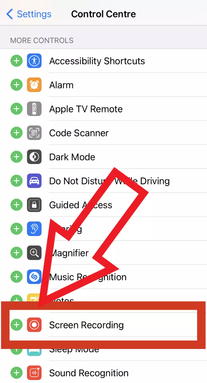 Schermata delle impostazioni del Centro di Controllo dell’iPhone con vari comandi