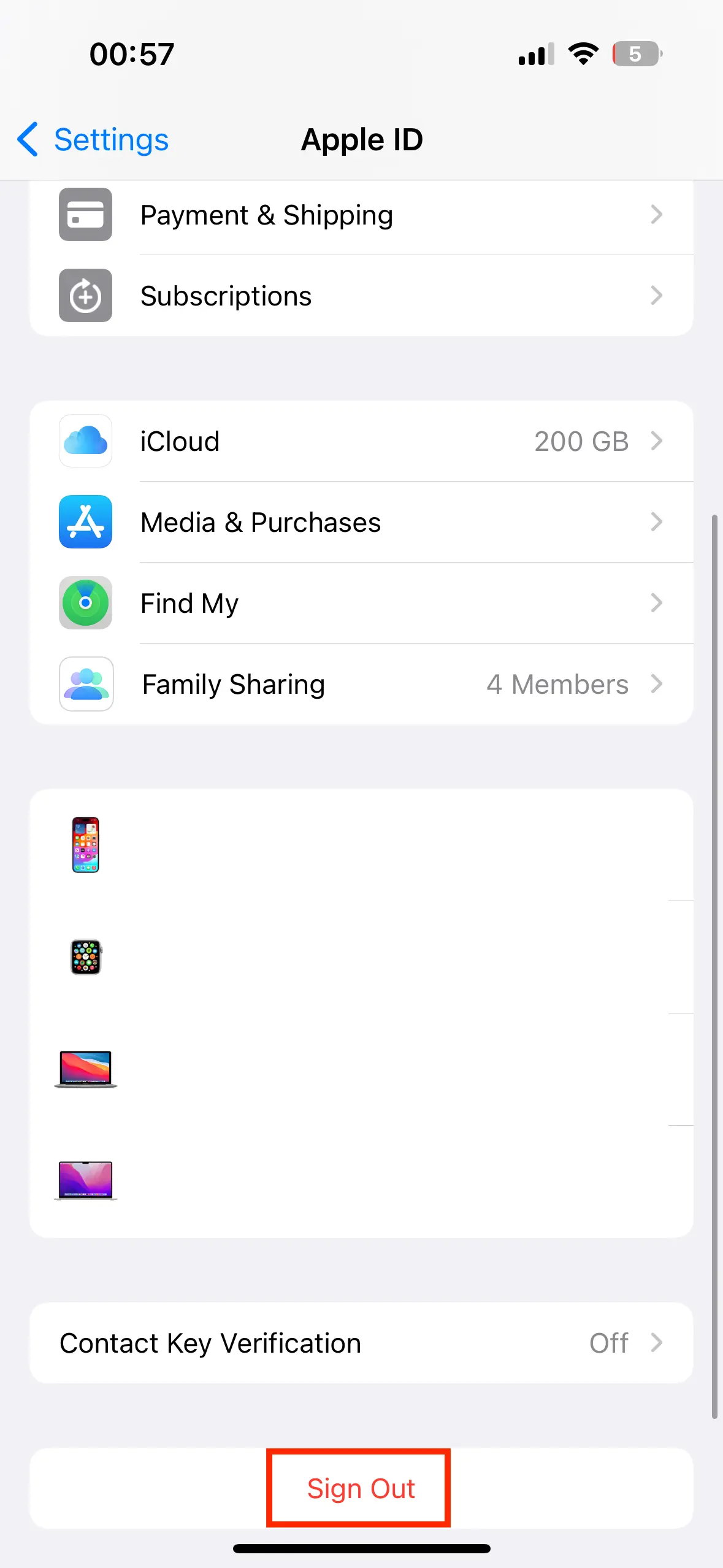 Il pulsante “Esci” nel menu “ID Apple” (versione inglese) Immagine: Il pulsante “Esci” nel menu “ID Apple” (versione inglese)