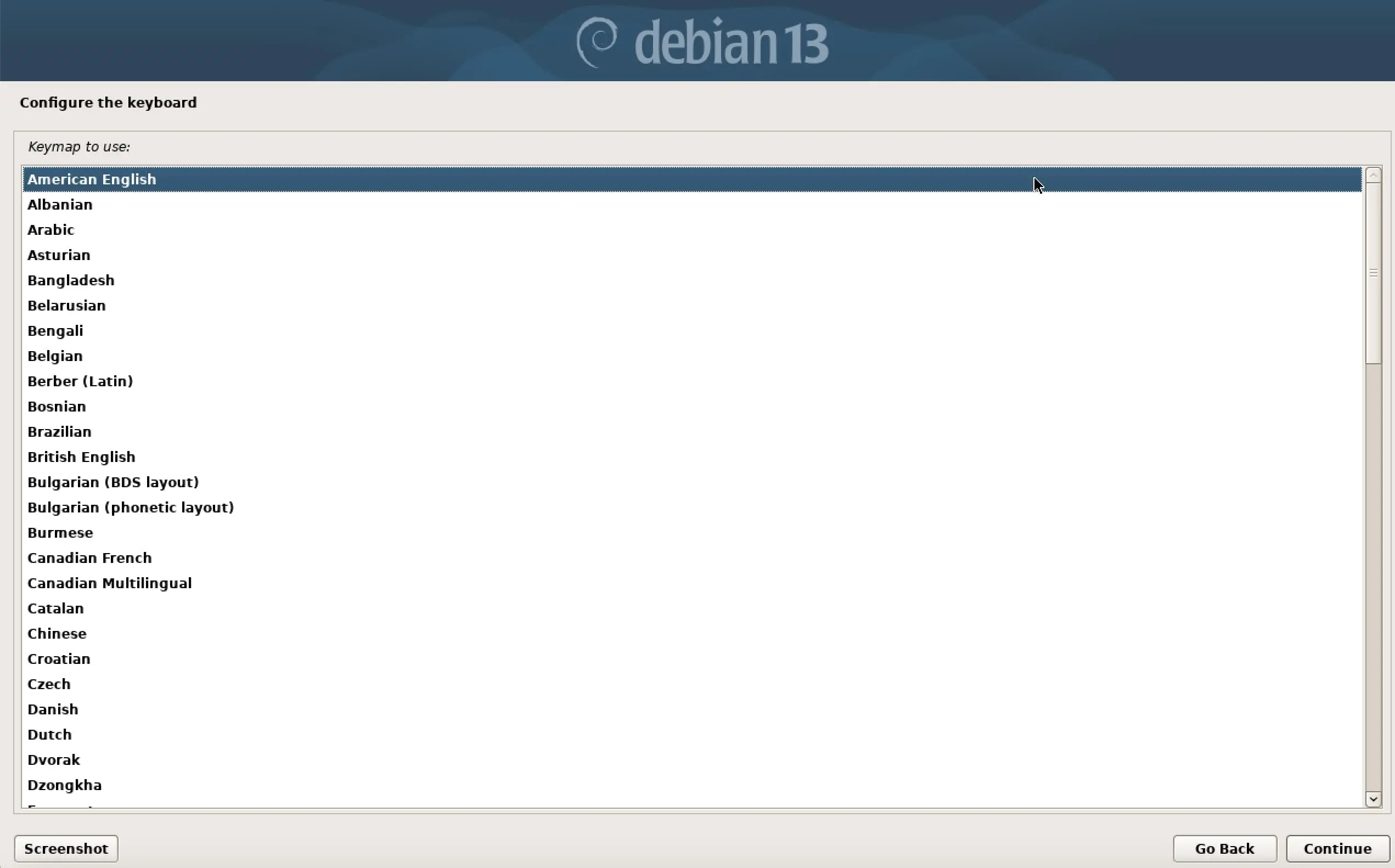Immagine: Screenshot dell&rsquo;installazione di Debian 13: selezione del layout della tastiera
